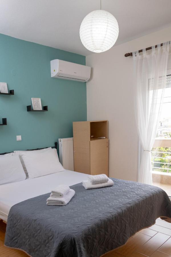 Seasthedayapartment Néa Péramos Esterno foto