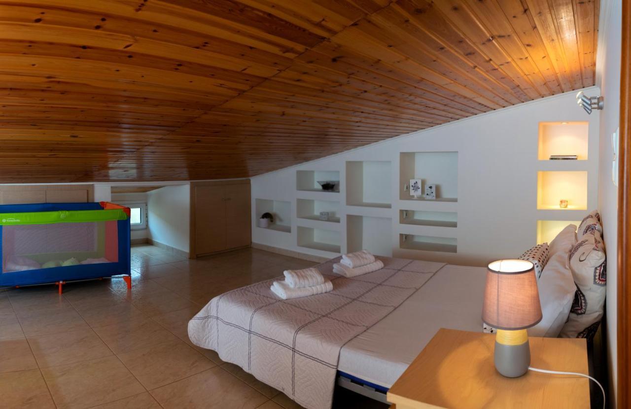 Seasthedayapartment Néa Péramos Esterno foto